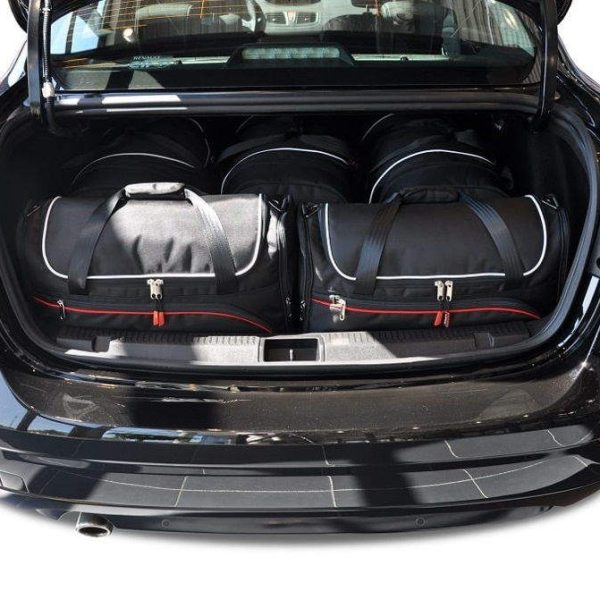 RENAULT FLUENCE LIMOUSINE 2009-2016 SET TORBI ZA AUTO 5 KOM