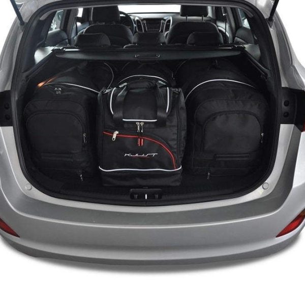 HYUNDAI i30 WAGON 2012-2017 SET TORBI ZA AUTO 4 KOM