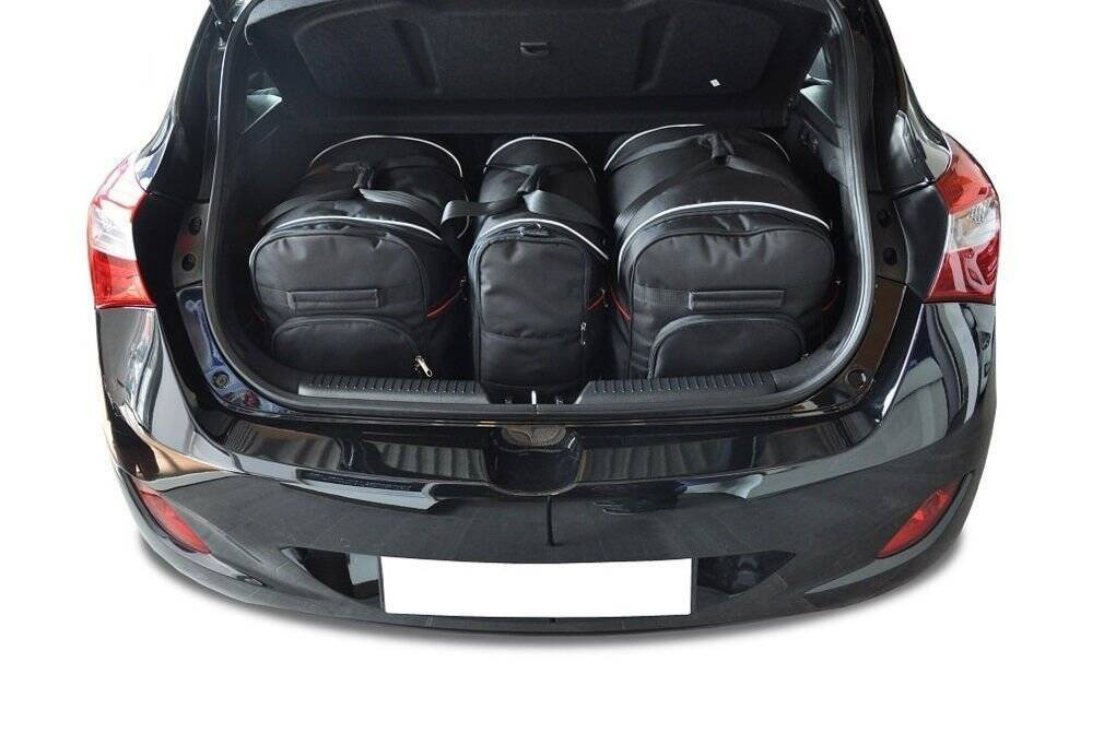 HYUNDAI i30 HATCHBACK 2012-2016 SET TORBI ZA AUTO 3 KOM